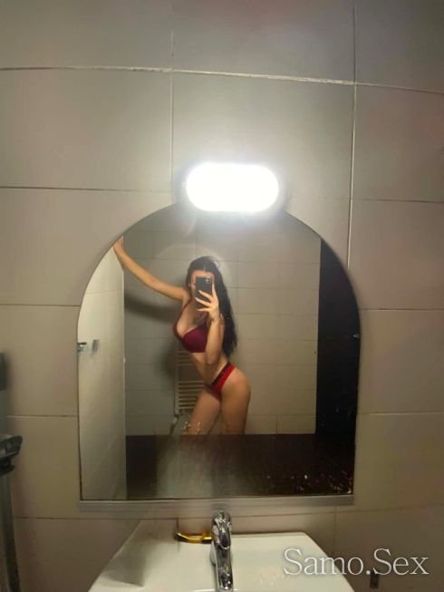 New escort -  снимка 1