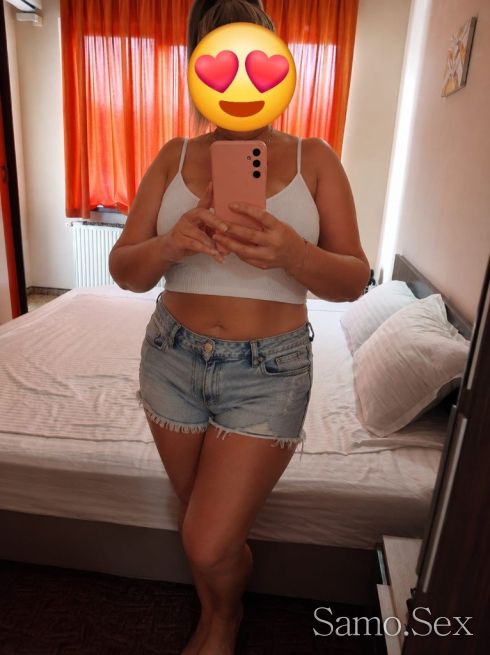 СЛАДКАТА 🥰😘 -  снимка 1