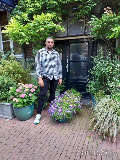 Nov v grad -  снимка 1