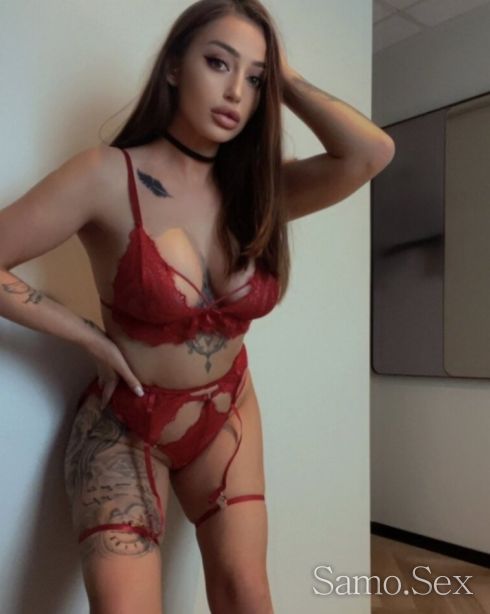 Топ момиче 💋за сериозни срещи с платежоспособни Господа -  снимка 1