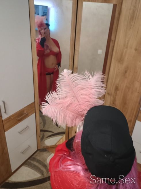 ЕЛА В СОФИЯ❗СЕКСЪТ С МИЛФ Е ФАНТАСТИЧЕН -  снимка 1