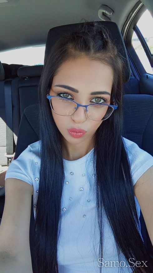 Малка сладка🍭 и палава Лорена -  снимка 1