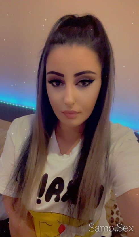 Тук съм да изпълня твоите желания😉💋 -  снимка 1