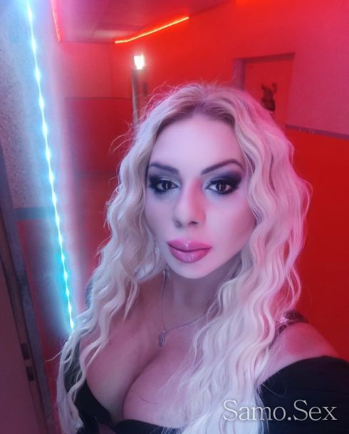 Порно звезда Андреа Кавали -  снимка 1