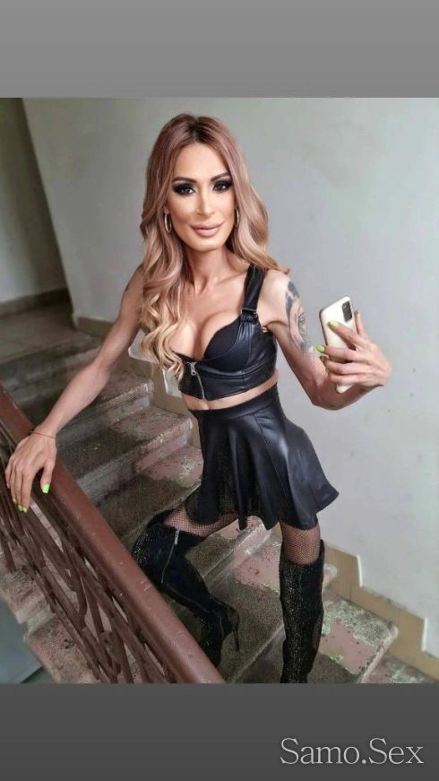 Тs твоята палава игрива Барби 69_сех  богинята на любовта и френ -  снимка 1