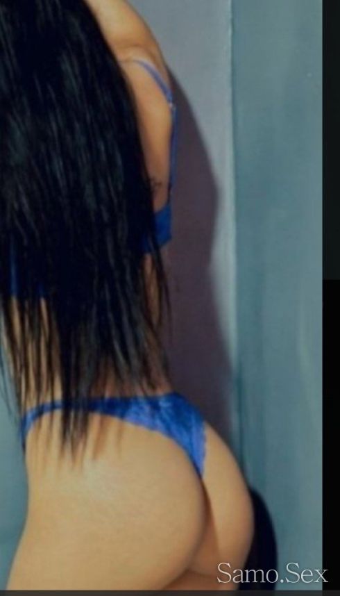 Топ транс най яката френска кралица на свирките 🍌🍆💦 -  снимка 1