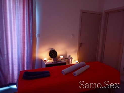 Масажист -  снимка 1