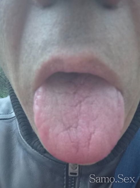 Търся жена да се целуваме! -  снимка 1