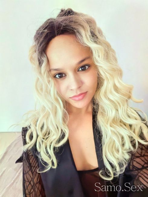 Girl from VENEZUELA-Naked Erotic Massage + SEX -  снимка 1