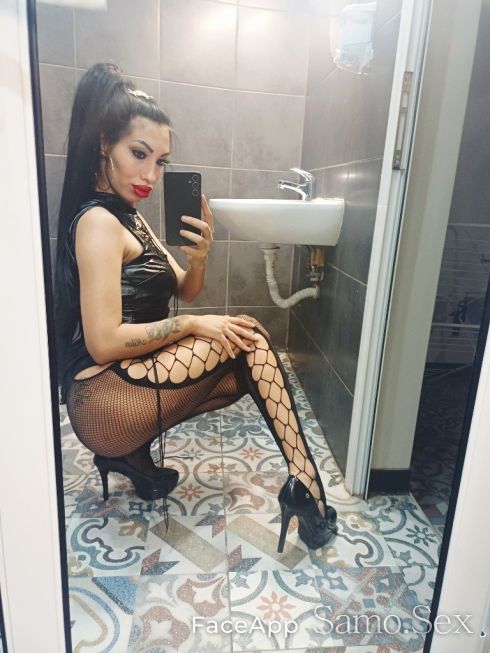 Мокра и страстна ела да се изчукаме 📲🔞🫦 💯% Реална!!! -  снимка 1