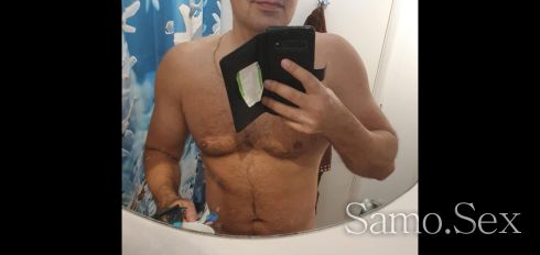 Добре изглеждащ, дискретен, образован търси доминираща дама! -  снимка 1