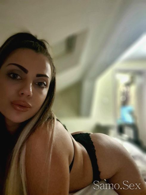 Emili...... -  снимка 1