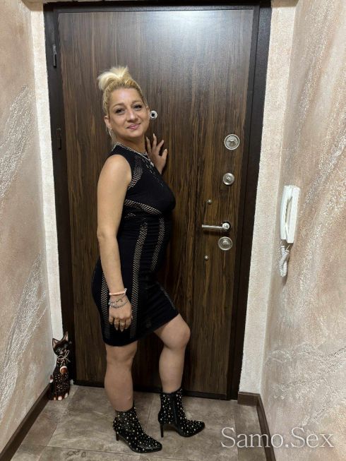 Ела опитай моето топло коте💋💋💋 -  снимка 1