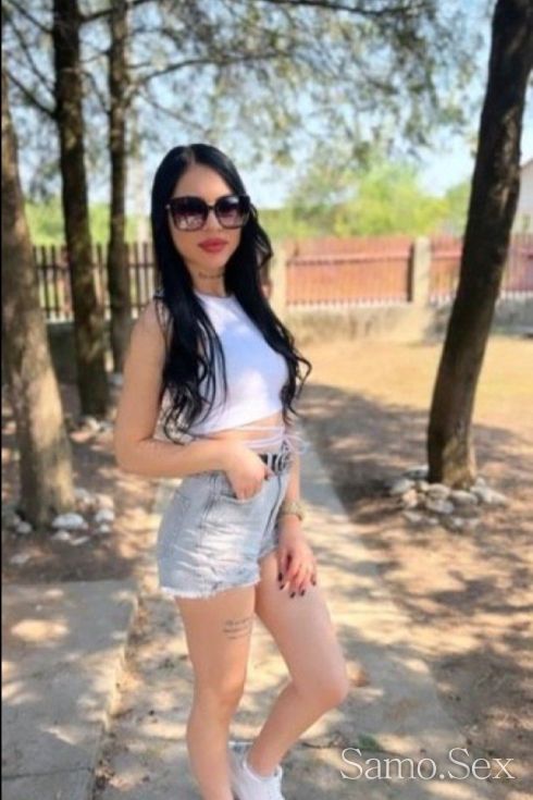 Моника -  снимка 1