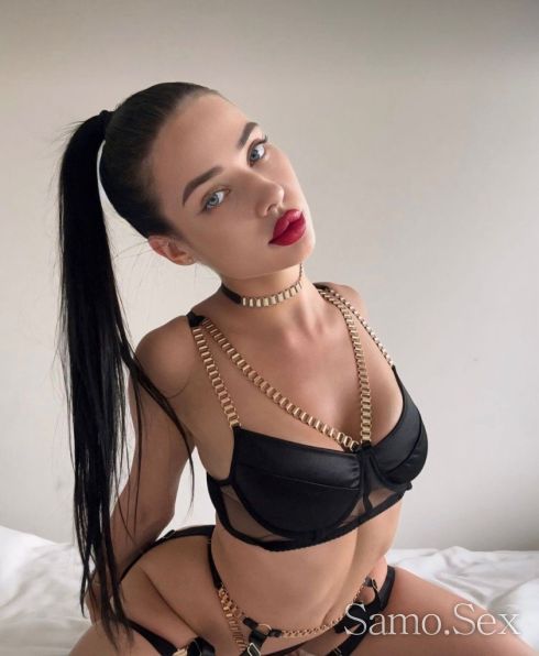 New Girl 🤑 -  снимка 1