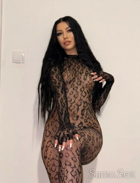 Sexy girl 👅 -  снимка 1