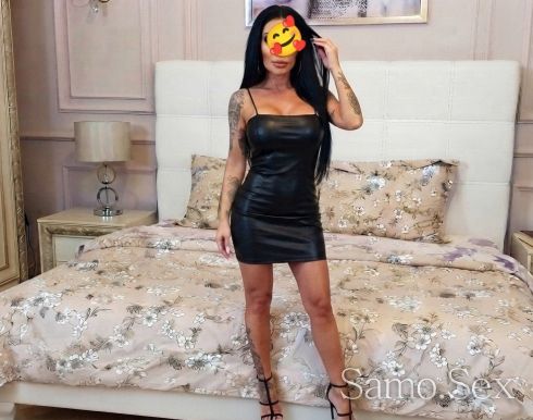 100% реална🫦 💦😘 -  снимка 1