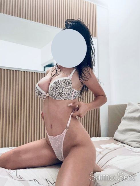 🎀Desi🎀 -  снимка 1