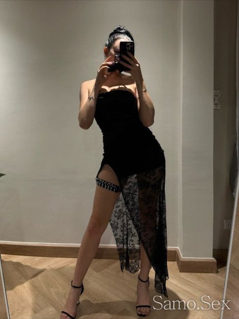 малка мръсница 😘 -  снимка 1