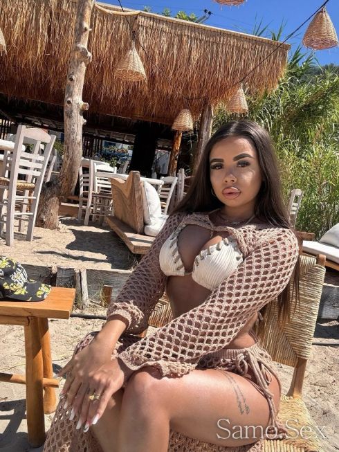 New Brutal SeXy girl 😘 -  снимка 1