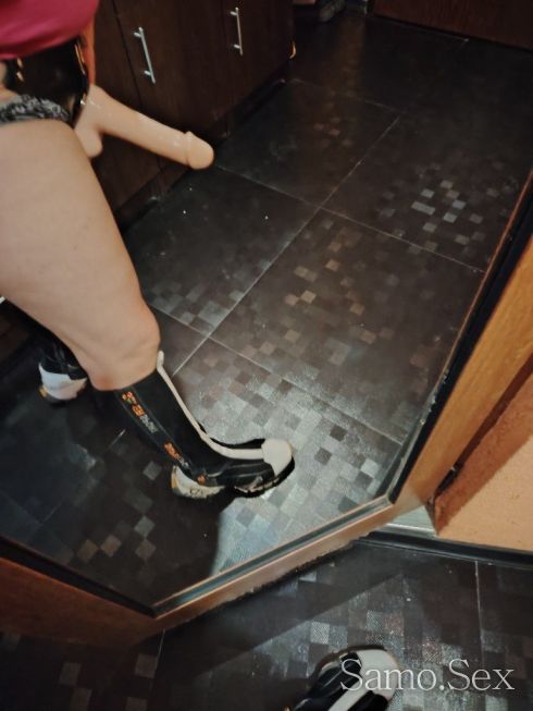 ****❤️❤️СТРОГА ГОСПОДАРКА❤️❤️💜💯 -  снимка 1