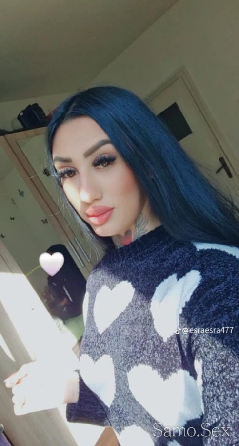 Малка и сладка 💋💋💋 -  снимка 1