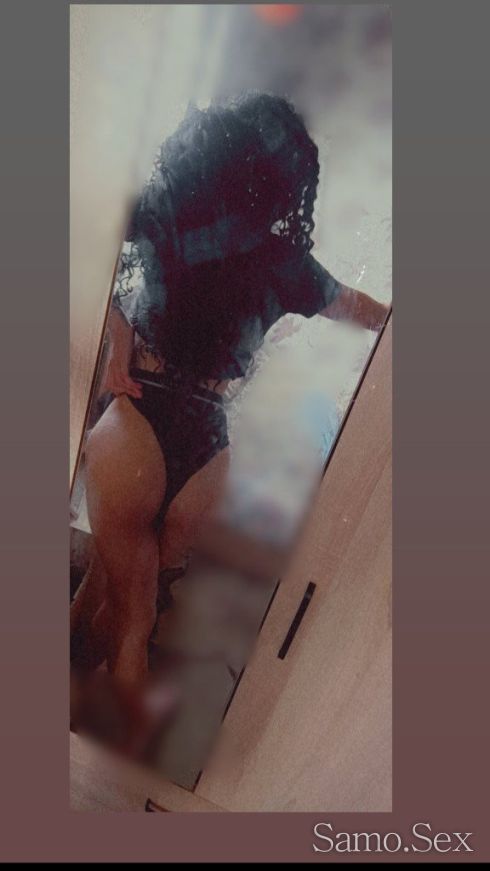 Транс най якото дълбоко гърло секс машина 😍💋 -  снимка 1