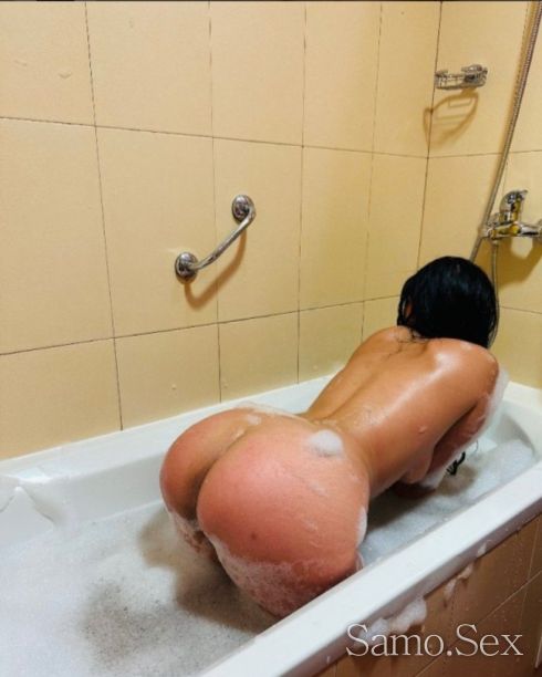 🎀 Monica🎀The Queen of Blowjob😛 -  снимка 1