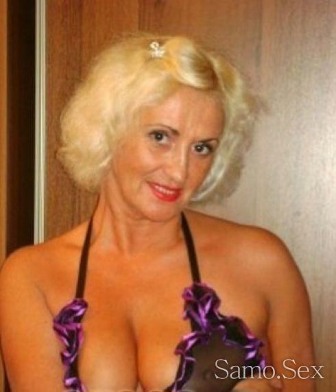 Зряла опитна жена топ френска топ федерос -  снимка 1