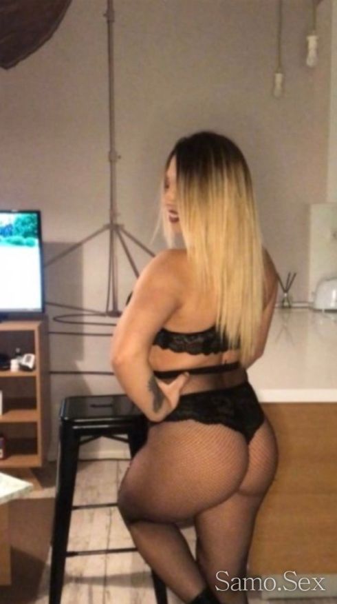 Твоето момиче е тук не ме испускай💋💋💋 -  снимка 1