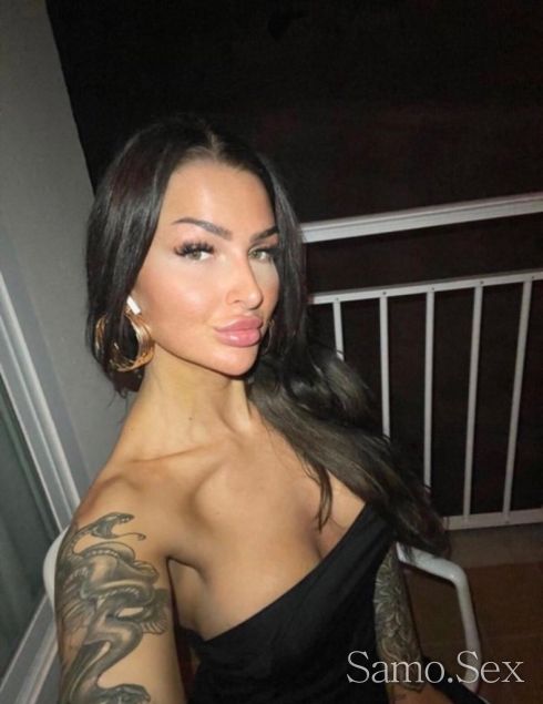 DANIELA -  снимка 1