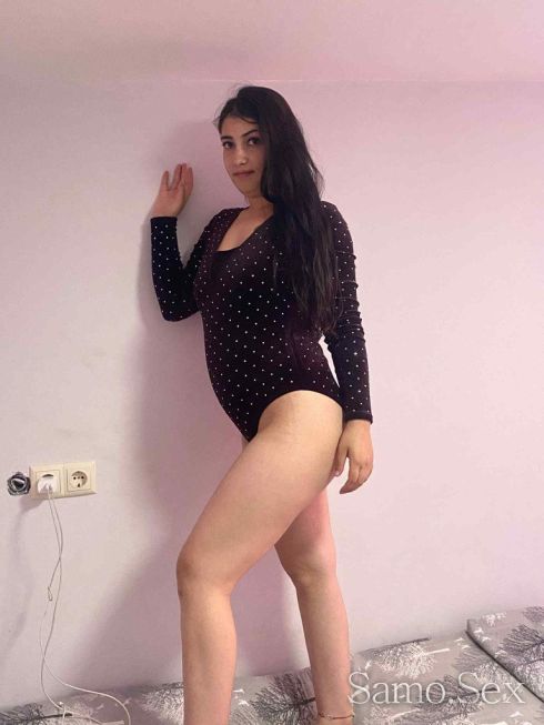 NEW REAL GIRL -  снимка 1