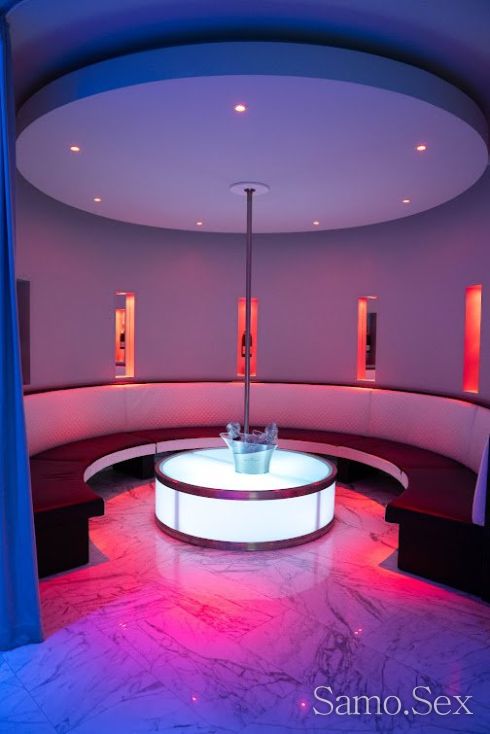 Търсим дами за еротичен масажен салон - Белгия -  снимка 1