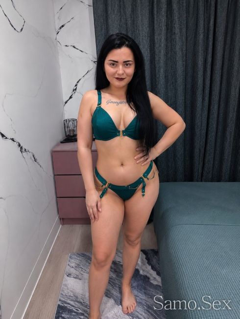 🩷цвети🩷 Богинята На Френската Опитай 👅🩷 -  снимка 1