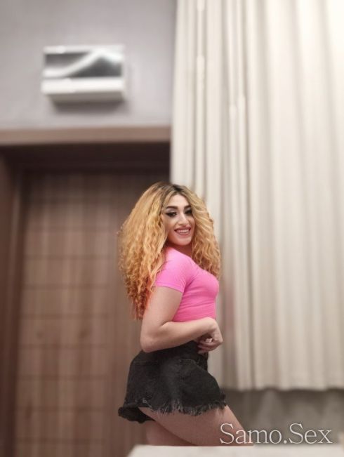 Бразилката Е тук Нова във Града 😈♥️💋 -  снимка 1
