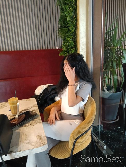 Работя само в София в кеш взимам -  снимка 1