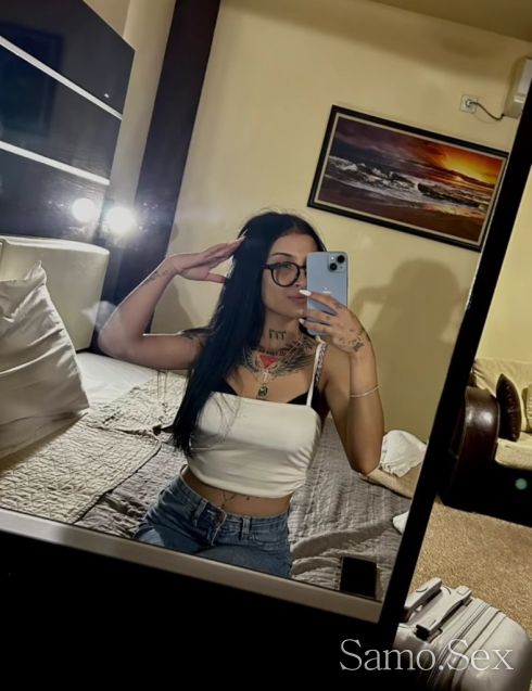 Ела да свършим заедно🤭💋 -  снимка 1