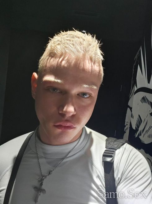 18 y.o twink escort -  снимка 1
