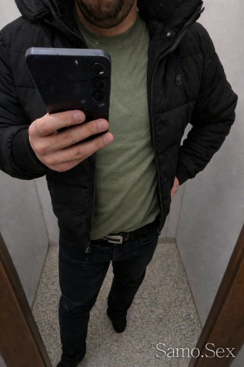 М31 г. търся жена за неангажираща връзка около 40г -  снимка 1