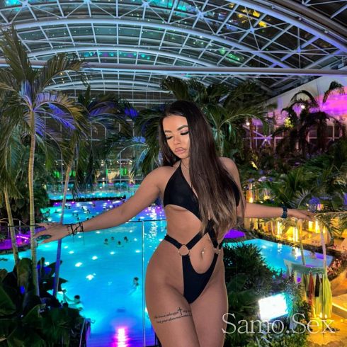 New Brutal SeXy girl 😘 -  снимка 1