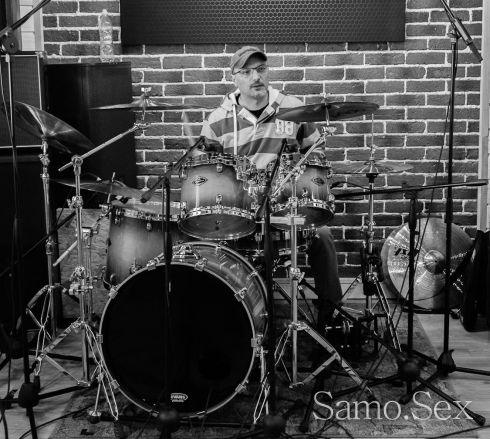 Забавление на барабани WhatsApp, Viber -  снимка 1