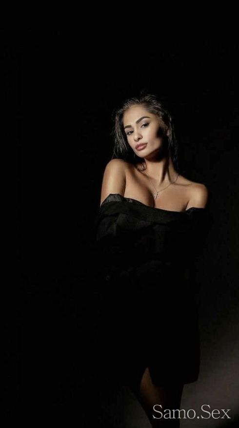 Top momiche 💋 -  снимка 1