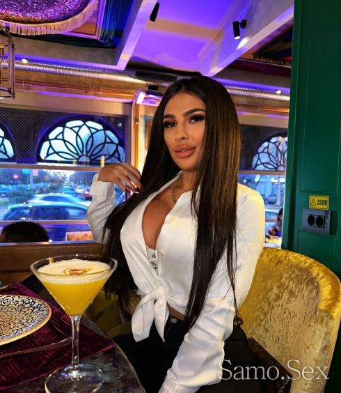 GIRL from Venezuela -EROTIC MASSAGE + SEX -  снимка 1