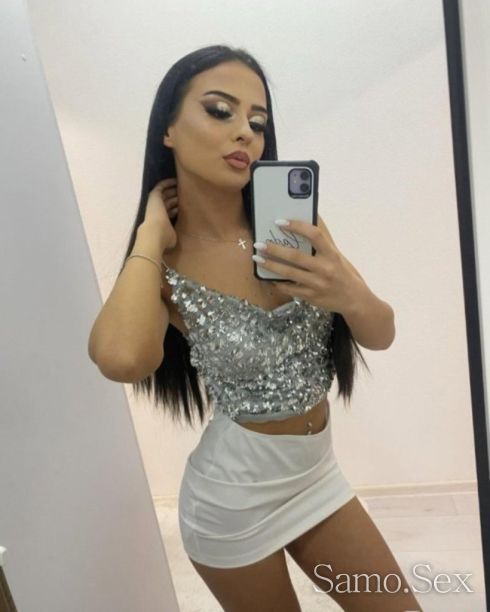 Секс машина ела да свършим  Nicole -  снимка 1