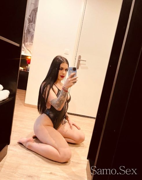 Сладката Деси Те Очаква За Страстен Секс 😉😘 -  снимка 1