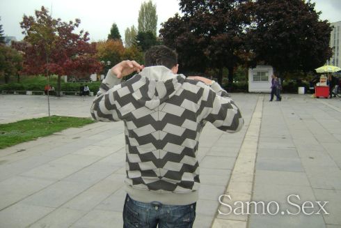 За дами и двойки -  снимка 1