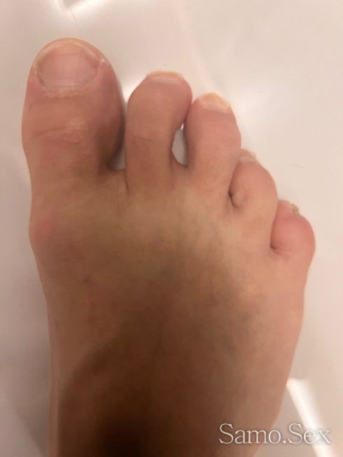 Плащам на момче до 24 години за foot fetish -  снимка 1
