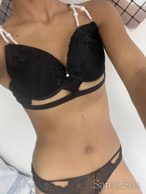 Здравей аз съм Дани и реална на 20 години -  снимка 5