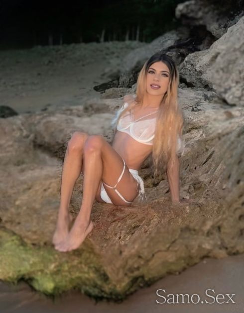 Малка и тясна, последен ден в град Бургас 💋 -  снимка 1