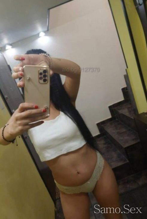 Най-горещи вечери с мен -  снимка 1